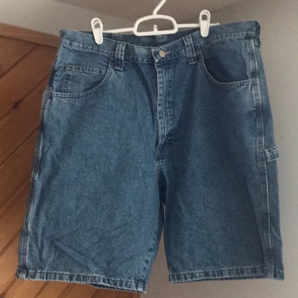 Wrangler Other - Like new mens wrangler carpenter shorts. Size 36